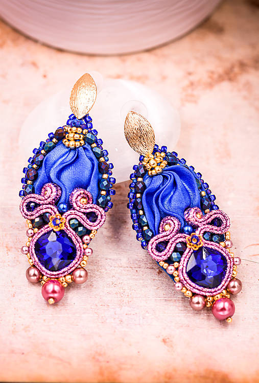 Náušnice - Shibori/soutache napichovacie náušnice - 12219398_