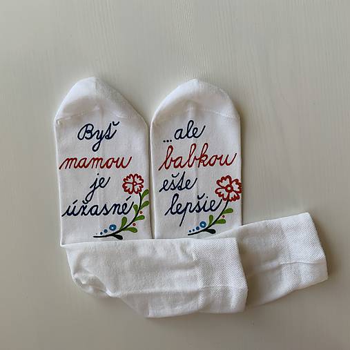 Maľované ponožky pre šťastnú mamu a babku (folk)