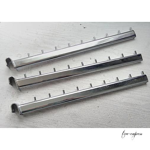 Iný materiál - Chrómové rameno  /vodopád 9 kolíčkov/ - 12226539_