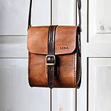 Pánske tašky - Pánska brašňa Antique leather messenger - 12232088_