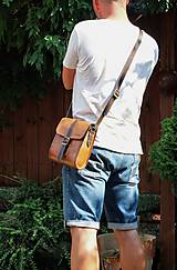 Pánske tašky - Pánska brašňa Antique leather messenger - 12232103_