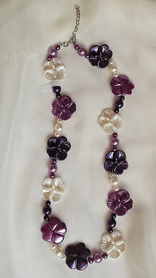 Sady šperkov - Náhrdelník a náušnice umelé fialky (biela-svetlá a tmavá fialová) - 12233479_