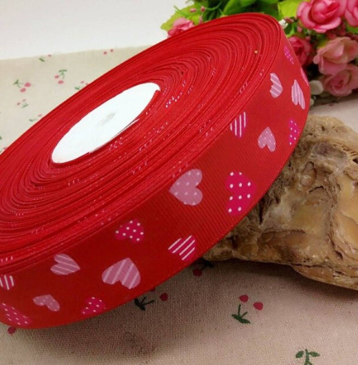 SR101 Stuha ripsová srdiečka 25 mm / cena za 1 cm (Červená)