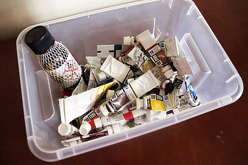 Farby-laky - Olejové farby - zbytky (farby aj s priehľadnou nádobou) - 12250383_