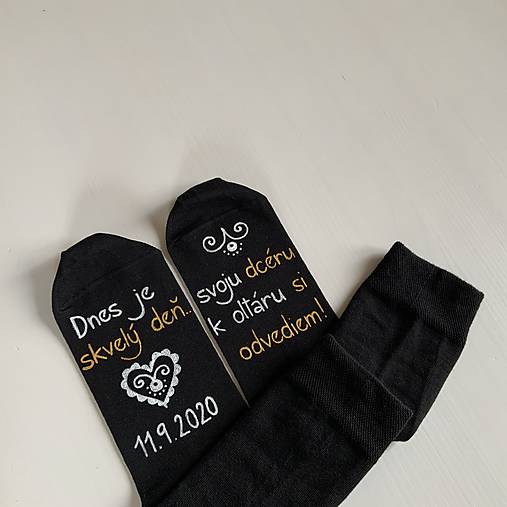Maľované ponožky pre ocka nevesty (čierne v češtine)