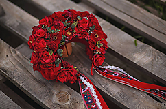 Ozdoby do vlasov - XXL kvetinová bohato zdobená folk parta červená - 12267576_