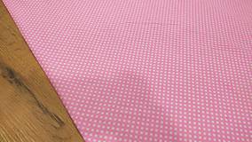 Textil - Bavlnená látka - Bodky biele na ružovom 4 mm - cena za 10 centimetrov - 12270676_