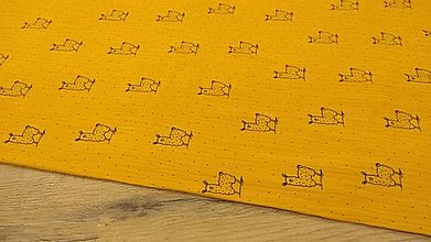Textil - Gazovina s potlačou - cena za 10 centimetrov (Lamy na žltom) - 12270594_