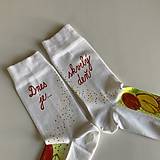 Ponožky, pančuchy, obuv - Motivačné maľované ponožky s nápisom "Dnes je skvelý deň" (Kvetinkové) - 12267692_
