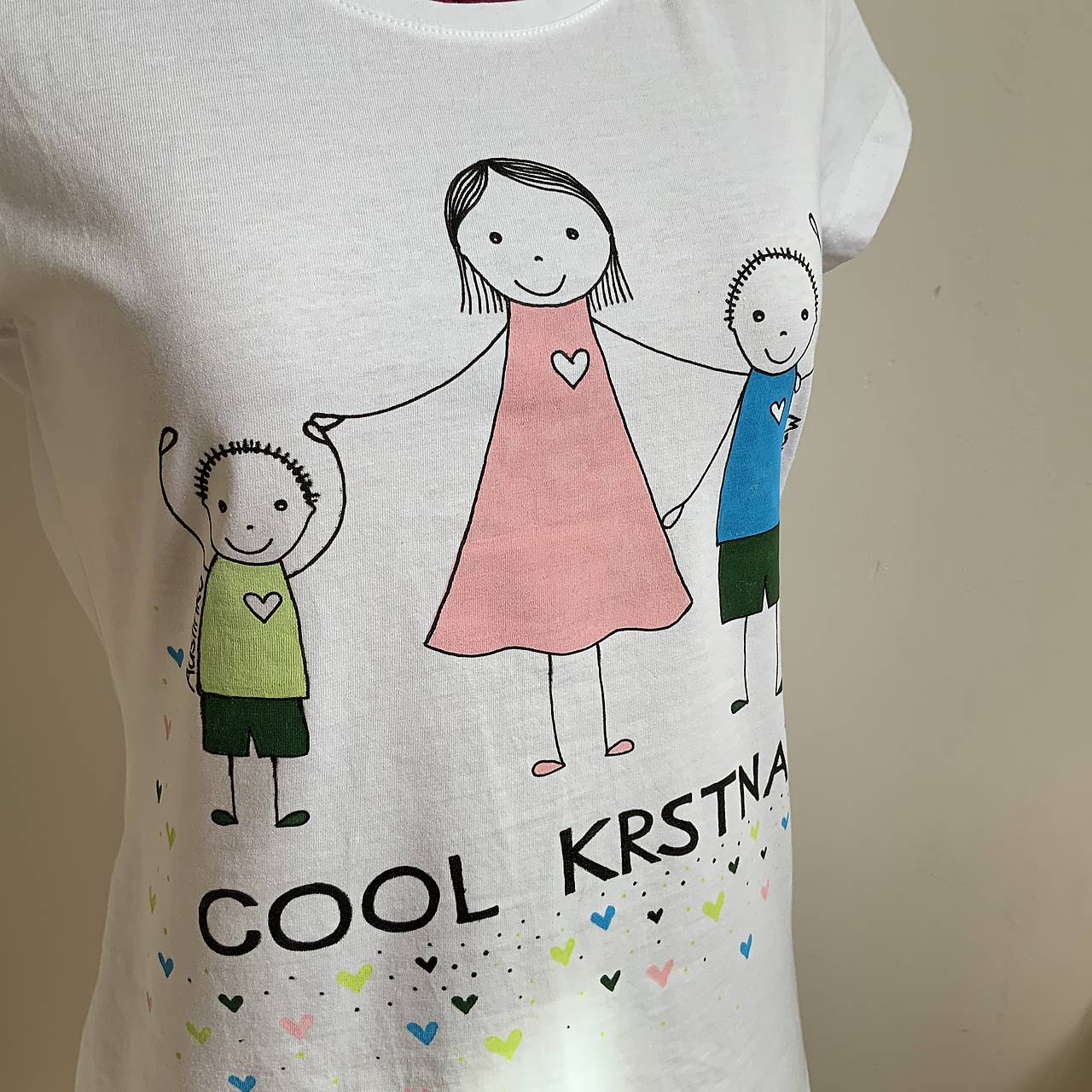 Originálne maľované tričko s 3 postavičkami (krstná + 2 chlapci)