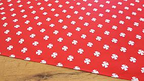 Textil - Bavlnená látka - Štvorlístky biele na červenom- cena za 10 cm - 12276990_