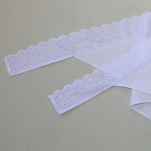 Šatka bavlenená s čipkou na čepčenie/redový tanec