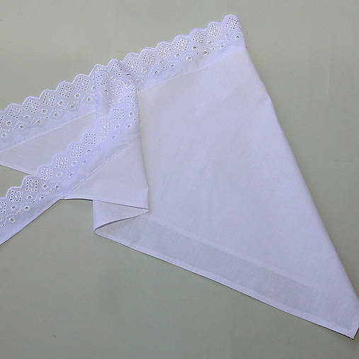 Šatka bavlenená s čipkou na čepčenie/redový tanec