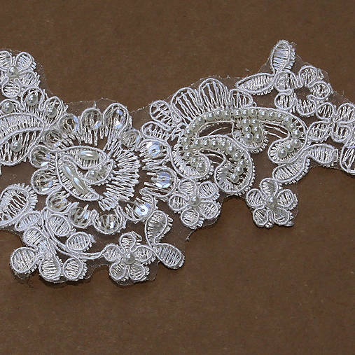 Svadobný ivory perličkový podväzok