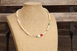 Náhrdelníky - Letný náhrdelník z minerálov howlit, krištáľ, jadeit, howlit, perly - 12283855_