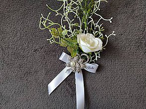 Svadobné pierka - Greenery svadobné pierko pre ženícha (so štrasovou brošňou) - 12289448_