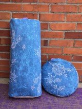 Úžitkový textil - Joga Bolster a Meditačný Vankúš "Modrý Kvet" - 12289071_