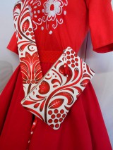 Pánske doplnky - FLORAL FOLK - kravata " Slovenská ornamentika" (pánska kravata + detský motýlik, vreckovka do saka , biely podklad červený ornament , folk set k sukni) - 12297176_