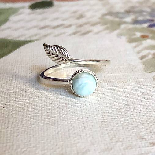 Simple Leaf Silver Gemstone Ring Ag925 / Strieborný prsteň s minerálom  (Larimar)