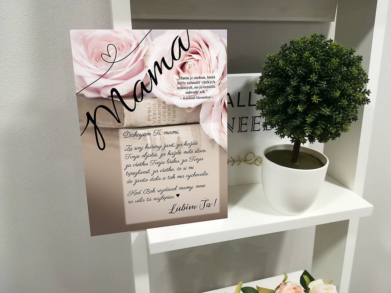 Darček pre mamku,  Tabuľka s poďakovaním pre mamu na deň matiek (hnedé pozadie s ružami)