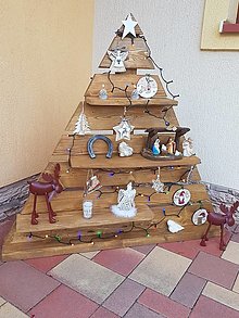 Dekorácie - Drevený vianočný stromček - 12332835_