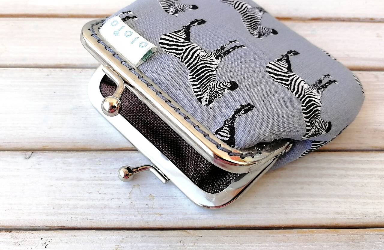 Peňaženka mini Zebry šedé