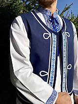 Pánske oblečenie - Pánska folklórna vesta s modrou krojovkou  - 12352395_