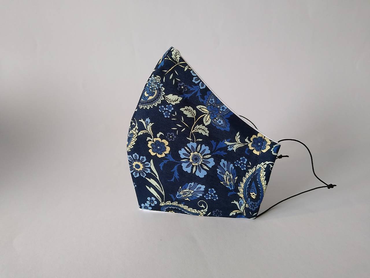 Dizajnové rúško kvety a ornamenty tvarované dvojvrstvové