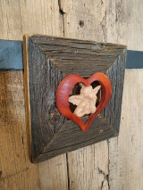 obraz s rámom zo starého dreva- anjel v srdci