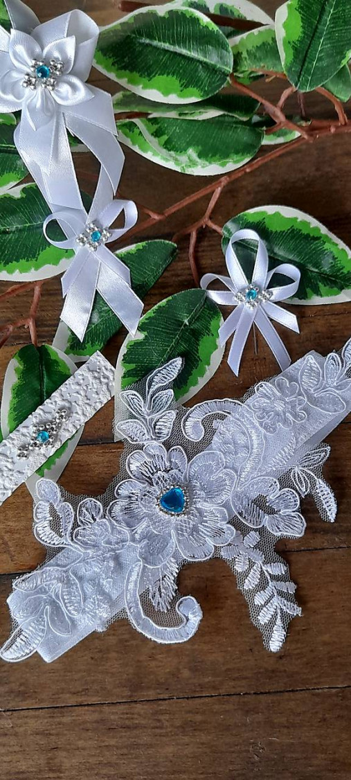 Spodná bielizeň - Svadobný podväzok Modré srdiečko - 12373817_