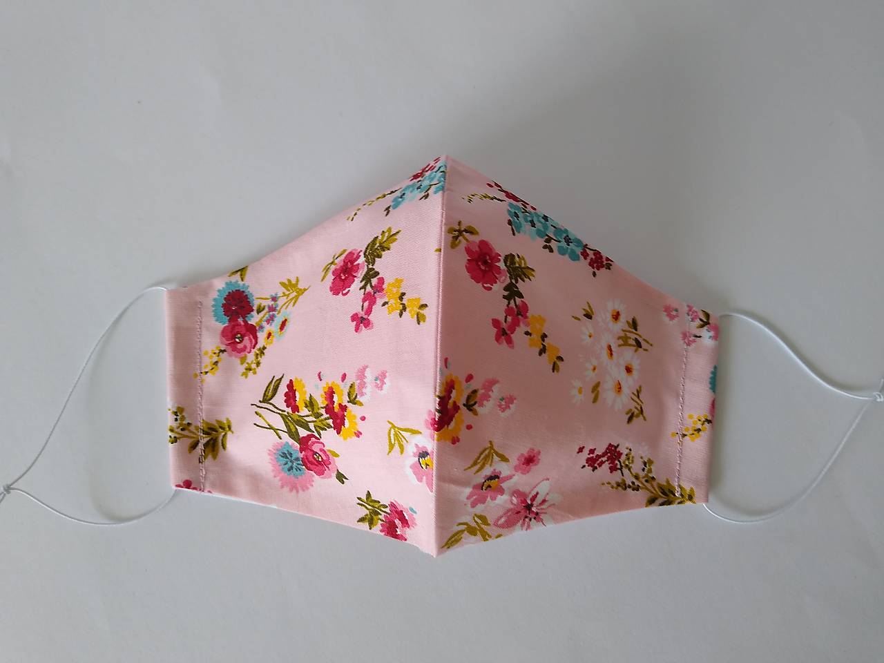 Dizajnové rúško lúka ružové tvarované dvojvrstvové