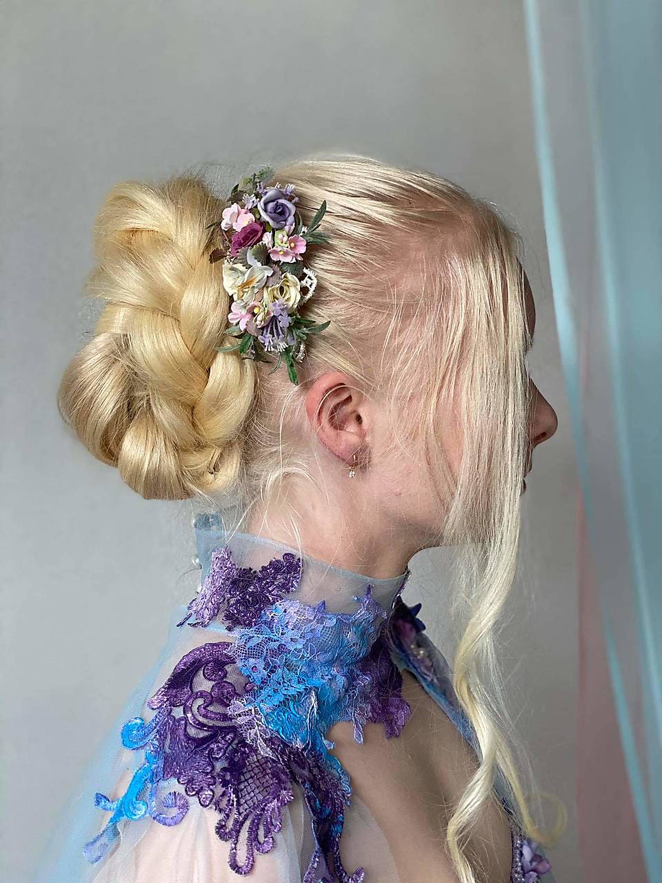 Kvetinový hrebienok "nežné ticho"