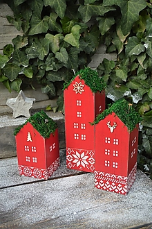 Dekorácie - Alpské červené vianočné domčeky - 12405405_