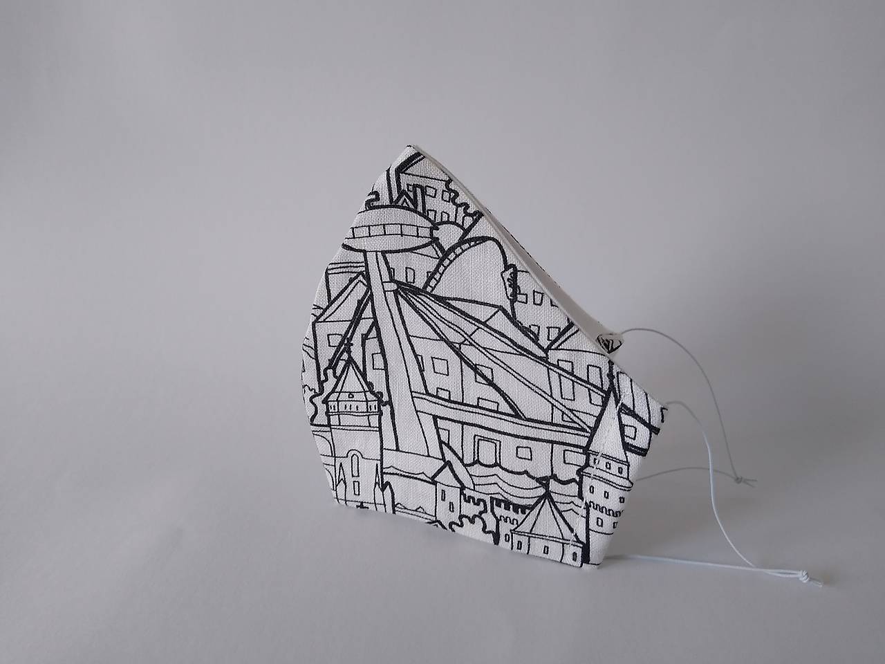 Dizajnové ľanové rúško milujeme Slovensko