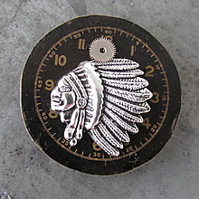 Brošne - Indiánsky náčelník na ciferníku z hodiniek, 4 - 12426506_