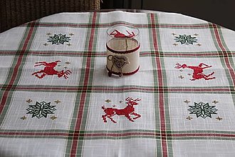 Úžitkový textil - Obrus vianočný ručne vyšívaný - 12426100_
