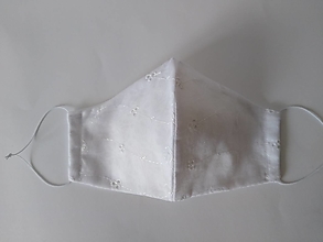 Rúška - Dizajnové rúško biele romantické s madeirou dvojvrstvové  tvarované - 12428360_
