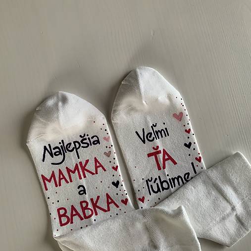 Maľované ponožky s nápisom : "Super MAMA/MAMKA/ ešte lepšia BABIČKA" (Do ružova)