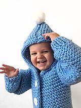 Návody a literatúra - Návod na pletený kabátik s kapucňou pre bábätko - 12452983_
