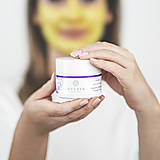 Pleťová kozmetika - Omladzujúca maska s kyselinou glykolovou a hyalurónovou - 12455983_