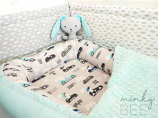 Set do postieľky - zajko pretekár/obláčiky