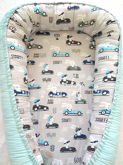 Set do postieľky - zajko pretekár/obláčiky