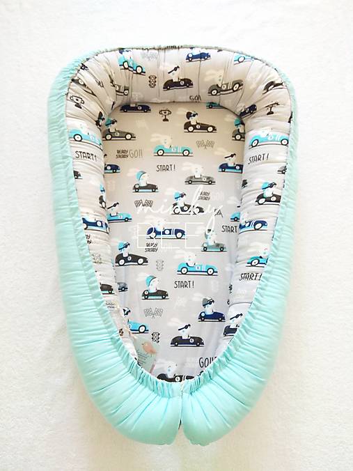 Set do postieľky - zajko pretekár/obláčiky