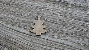 Polotovary - Drevený  výrez vianočný stromček 2,8 x 3 cm, 1 ks (Mirka) - 12461104_