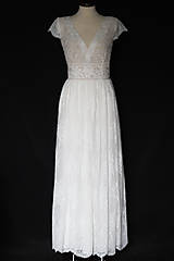 Šaty - Celokrajkové svadobné šaty  s V výstrihom - 12465232_