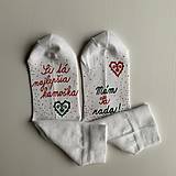 Ponožky, pančuchy, obuv - Maľované ponožky pre kamošku (biele) - 12469022_