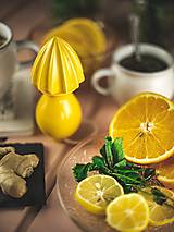 Príbory, varešky, pomôcky - Citrusovač - lis na citrusy - hnědá s efektem - 12470258_