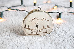 Dekorácie - Drevená vianočná ozdoba "Vianoce v lese" - 12476791_