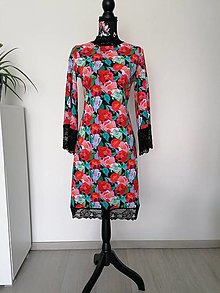 Šaty - Pestrofarebné šaty s krajkou - 12481666_