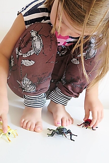 Detské oblečenie - tepláky z biobavlny Hmyz - 12494379_